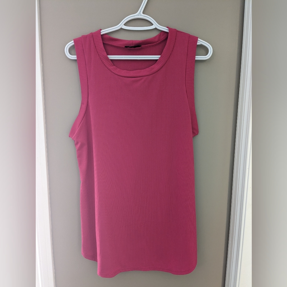 Ribbed tank